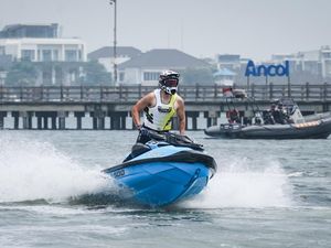 Eks Menpora Dito Ariotedjo Tampil di Ajang Balap Jetski Panglima TNI Cup