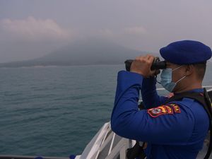 Polisi: Pelampung-Helm Ditemukan Tim SAR Bukan dari Rombongan 5 Jurnalis Hilang