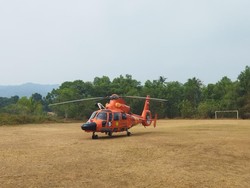 Helikopter Dikerahkan Cari 5 Jurnalis yang Hilang di Gunung Anak Krakatau