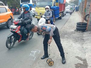 Pikap Tabrak Tiang Listrik di Bogor Diduga Ngantuk, 1 Orang Tewas-2 Luka-luka