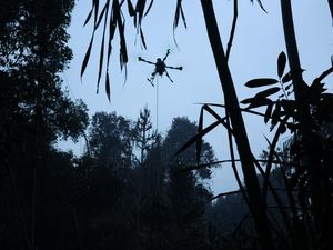Polda Riau Gunakan X Fire dan Drone Tangani Karhutla Siak, 5 Titik Api Padam
