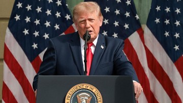 Trump Bilang AS Bisa Kuasai Minyak Iran Seperti di Venezuela