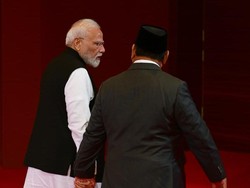 Video: Momen Prabowo dan Modi Berpelukan di KTT BRICS India