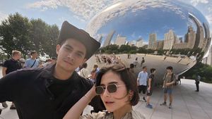 Potret Prilly Latuconsina dan Omara Nostalgia di Amerika Serikat