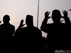Jalankan Imbauan Khofifah, Masjid se-Jatim Gelar Salat Istisqa pada Jumat