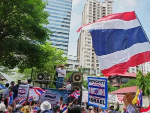 Demo di Bangkok, Warga Thailand Minta Turis Israel Lebih Sopan