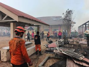 Karhutla Hanguskan 50 Hektare Lahan di Poso, Gedung SMA Ikut Terbakar