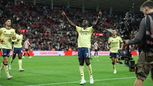 Menang 2-0 atas Sunderland, Arsenal Melenggang ke Puncak Klasemen