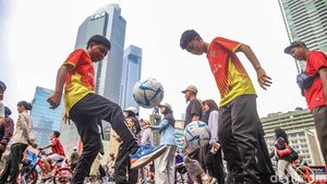 Semangat Sepak Bola ASEAN Menggema di CFD Bundaran HI