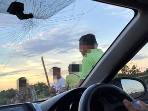 Heboh Pemobil Diduga Diserang Sekelompok Pemalak di Sarolangun, Polisi Selidiki