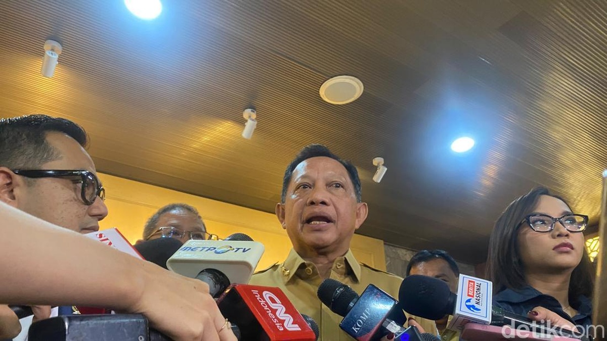 Mendagri Damaikan Masinton dan DPRD Tapteng