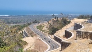 Melihat Cantiknya Panorama Laut JJLS Kelok 23 yang Diuji Coba Hari Ini