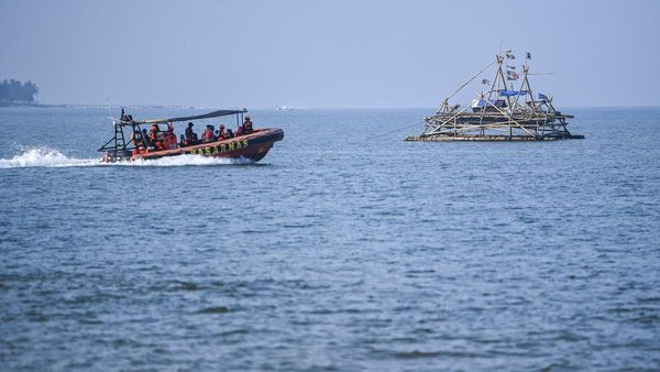 Pencarian Hari Ketujuh, Tim SAR Sisir Selat Sunda Cari 8 Korban Hilang