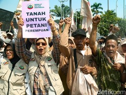 Video Serikat Petani Demo di DPR, Dukung RUU Reforma Agraria Segera Disahkan