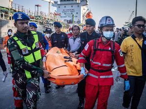 Video Update Terkini Tragedi Kapal Virgo: 6 Orang Tewas, 129 Hilang!