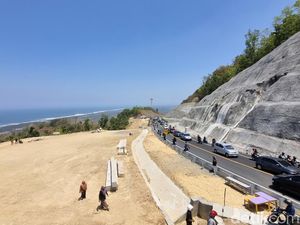 Ada Gardu Pandang, Jangan Setop-Parkir di Tepi Jalan JJLS Kelok 23 Dab!