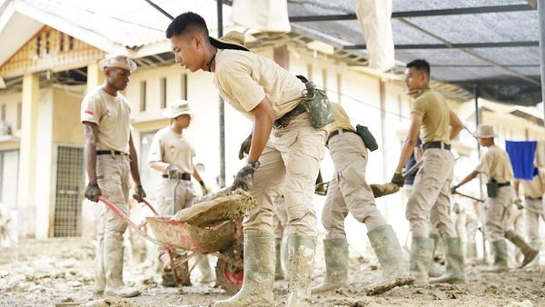 Gotong Royong Praja IPDN Pulihkan Aceh Tamiang Pascabencana