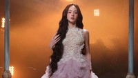 Bukan Gaun Biasa, Jisoo BLACKPINK Pakai Atasan Terbuat dari 3D Printing Pen