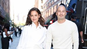 Potret Gaya Couple Katie Holmes dan Pacar Berondong di NYFW Hingga US Open