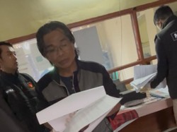 Kejari Lombok Timur Geledah Kantor Desa Kotaraja