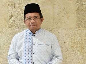 Ketika Al-Qur`an Dibaca dengan Isyarat