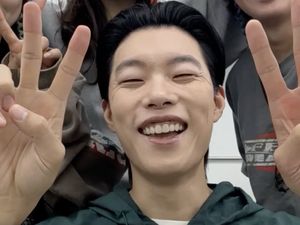 Ryu Jun Yeol Pamer Before-After Makeup, Netizen Korea Malah Soroti Wajahnya