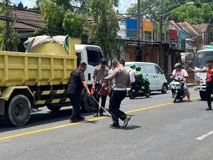 Kecelakaan Libatkan 3 Kendaraan di Tabanan, Wanita Tewas Terlindas Truk