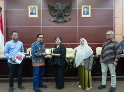 Terima Delegasi KNHTN IX, Waka MPR Dorong Penguatan Demokrasi Negara Hukum