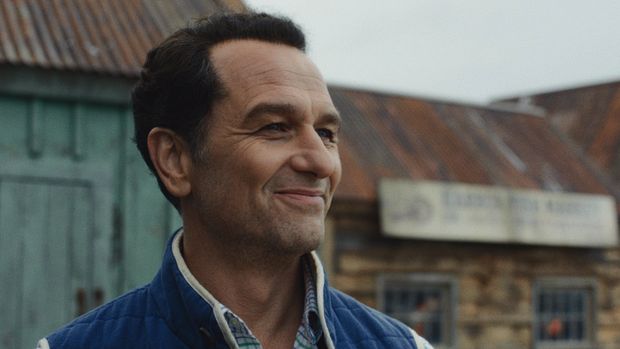 Widow's Bay Widow's Bay adalah serial televisi komedi horor Amerika yang diciptakan oleh Katie Dippold untuk Apple TV, serta dibintangi oleh Matthew Rhys, Kate O'Flynn, Kevin Carroll, Dale Dickey, Kingston Rumi Southwick, dan Stephen Root.