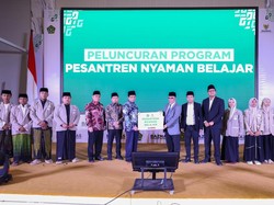 BAZNAS & Kemenag Salurkan Bantuan Rp 17,5 Miliar untuk 700 Pesantren