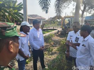 Antisipasi Banjir, Bupati Sidoarjo Kerahkan 5 Alat Berat Keruk Sungai