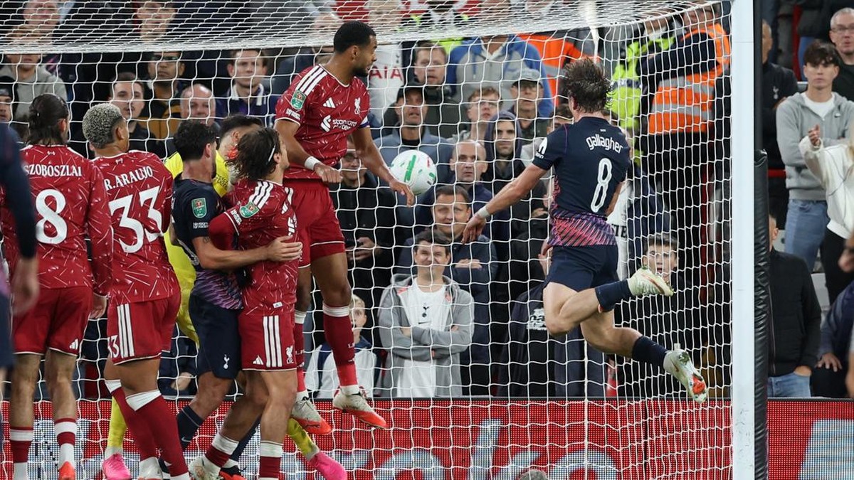 Gol Conor Gallagher sempat bikin Liverpool panik. (REUTERS/Scott Heppell)