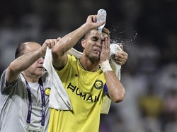 Ronaldo Vs Al Ain: Ngambek di Lapangan, Banting Lawan
