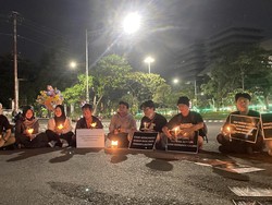 Doa Bersama Jurnalis Semarang untuk Rekan yang Hilang di Selat Sunda