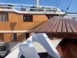 Dua Kapal Wisata Tabrakan Saat Berlayar ke Pulau Komodo