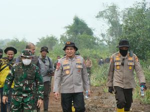 Kapolda Riau dan Pangdam Cek Karhutla di Inhu, Gelar Salat Istisqo