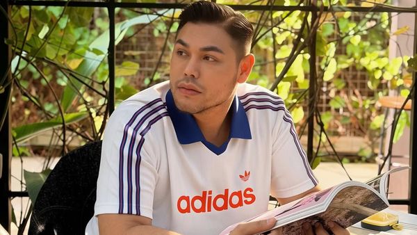 Liburan ke Jepang, Ivan Gunawan Asyik Ngopi hingga Makan Steak Wagyu
