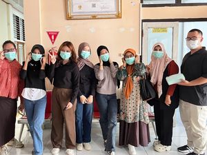 ISPU Jambi Memburuk, WKS Bagikan 6.000 Masker untuk Mahasiswa
