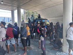 Petani Geruduk DPRD Pinrang gegara Sawah 2 Bulan Kekeringan
