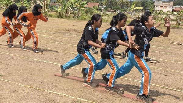 Serunya 549 Siswa di Ciamis Adu Ketangkasan Lomba Olahraga Tradisional