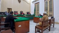 Sidang Putusan Pensiunan USU Kasus Palsuan Dokumen Warisan Rp 20 M Ditunda