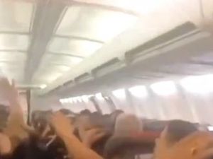 Kepanikan di Udara saat Gangguan Hebat Terjadi di Boeing 737 Iran
