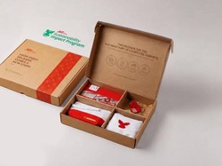J&T Express Daur Ulang Seragam Kurir Jadi Merchandise Kit