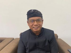 Tiang-Kabel Semrawut, DPRD Karangasem Desak Bangun Jaringan Bawah Tanah