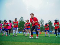 Saat 2 Legenda Timnas Jepang Gembleng Pesepakbola Muda Putri Indonesia