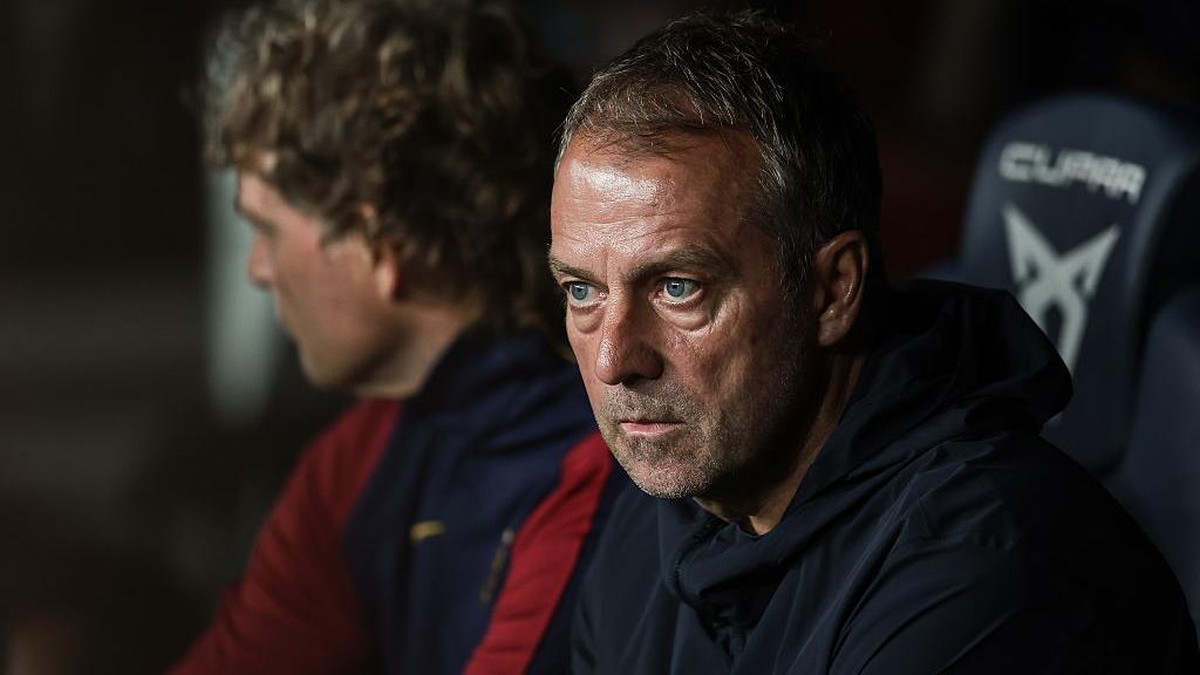 Hansi Flick belum menang melawan Luis Enrique. (Foto: Getty Images/Eric Alonso)