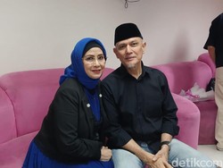Kisah Hengky Tornando-Baby Zelvia dari Cinlok Awet 34 Tahun Pernikahan