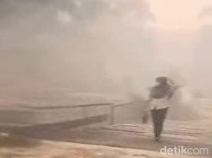 Kabut Asap Makin Pekat Sore-Malam, BMKG Ungkap Penyebab Polusi Terperangkap