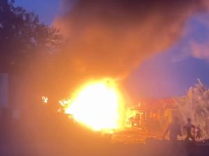 Kebakaran di Adiyaksa Makassar, 3 Rumah Habis Dilalap Api