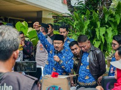 Mensos & Wamensos Temui Massa Aksi, Tanggapi Tuntutan Pemeringkatan Desil